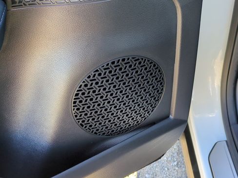 Used 2024 Nissan Ariya AWD image 14