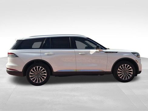 Certified 2021 Lincoln Aviator Reserve w/ Equipment Group 201A AWD/4WD image 8
