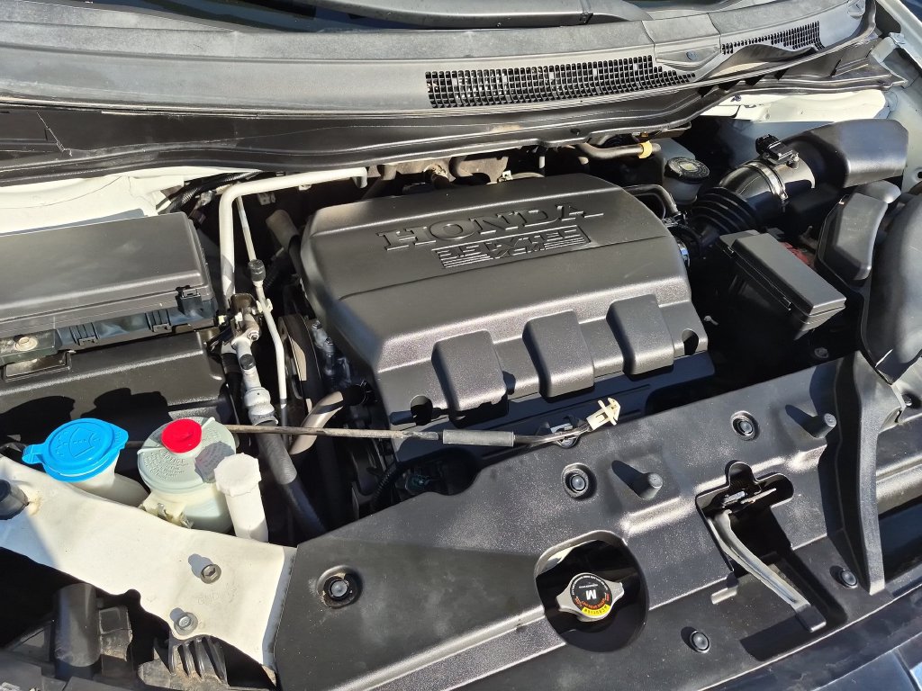 Used 2015 Honda Odyssey Touring Elite image 34