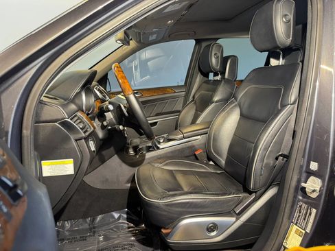 Used 2013 Mercedes-Benz GL 450 4MATIC image 8