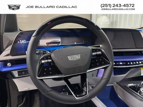 New 2025 Cadillac Optiq Sport 2 w/ LPO, Floor Liner Package AWD/4WD image 8
