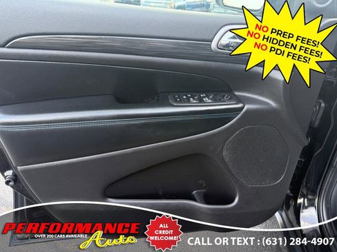 Used 2020 Jeep Grand Cherokee Laredo image 29