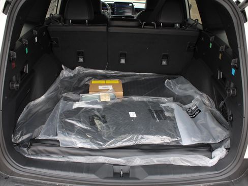 New 2026 Subaru Outback Limited w/ Premium/Limited Plus Package AWD/4WD image 8