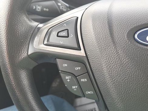 Used 2020 Ford Fusion SE image 35