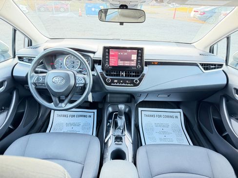 Used 2021 Toyota Corolla LE image 25