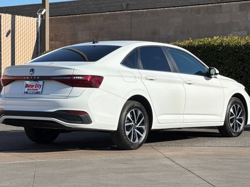Used 2025 Volkswagen Jetta S FWD image 4