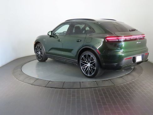 Certified 2025 Porsche Macan 4 Electric AWD/4WD image 3