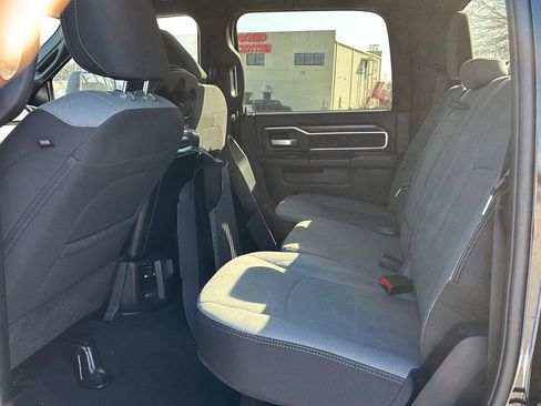 Used 2024 RAM 2500 Big Horn w/ Bed Utility Group image 9
