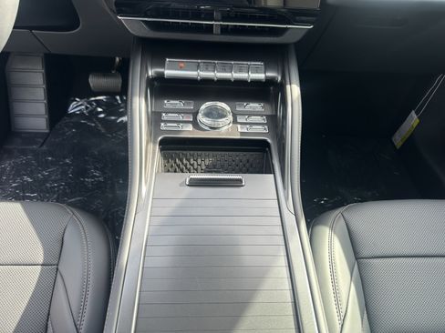 New 2026 Lincoln Nautilus Premier w/ Equipment Group 102A AWD/4WD image 16