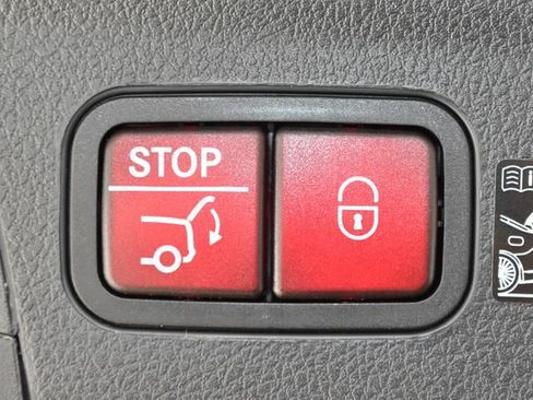 Used 2025 Mercedes-Benz GLE 350 4MATIC image 15