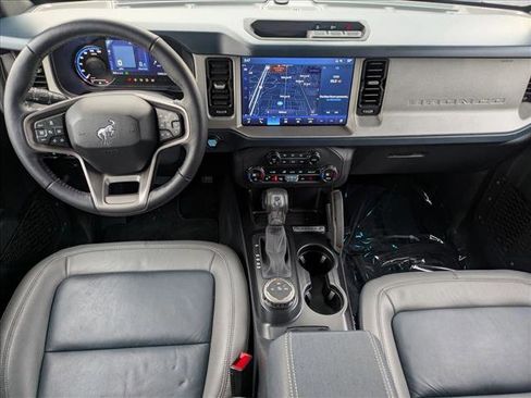 Used 2024 Ford Bronco Outer Banks image 21