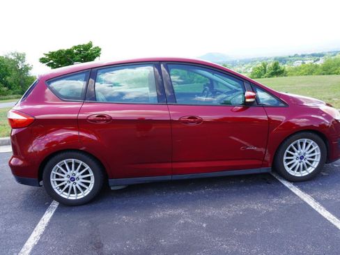 Used 2015 Ford C-MAX SE w/ Equipment Group 201A FWD image 17