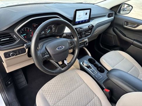 Certified 2022 Ford Escape SE w/ Convenience Package image 19