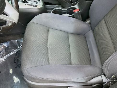 Used 2014 Chevrolet Cruze LT image 19