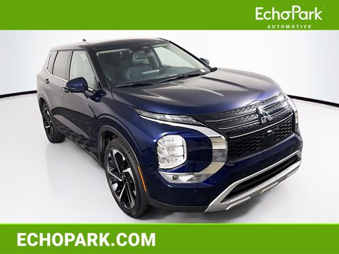 Used 2024 Mitsubishi Outlander SE AWD/4WD image 1