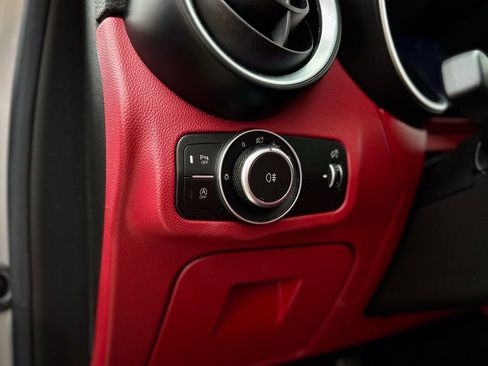 Used 2019 Alfa Romeo Stelvio Ti Sport w/ Quick Order Package 22S Sport image 18