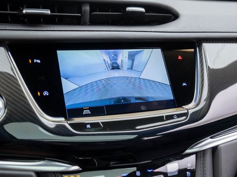 New 2025 Cadillac XT6 Sport image 29