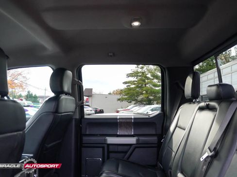 Used 2019 Ford F450 Lariat image 27