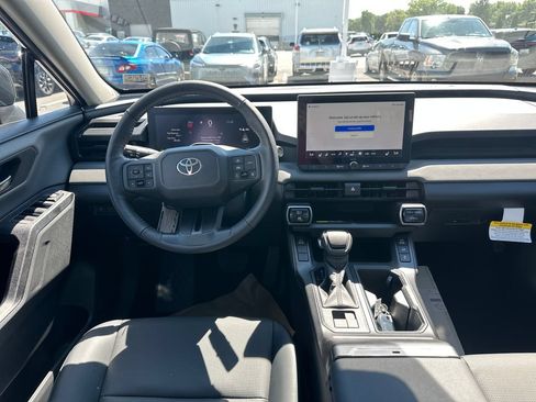 Used 2026 Toyota RAV4 XLE Premium w/ Panoramic Sun Roof Package AWD/4WD image 18