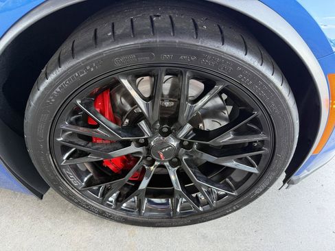 Used 2016 Chevrolet Corvette Z06 Coupe w/ 3LZ w/ 3LZ Preferred Equipment Group RWD image 48