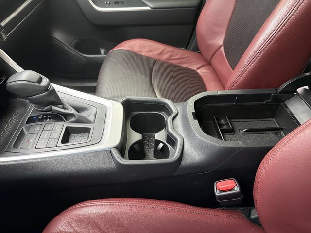 Used 2019 Toyota RAV4 XLE w/ Convenience Package AWD/4WD image 23