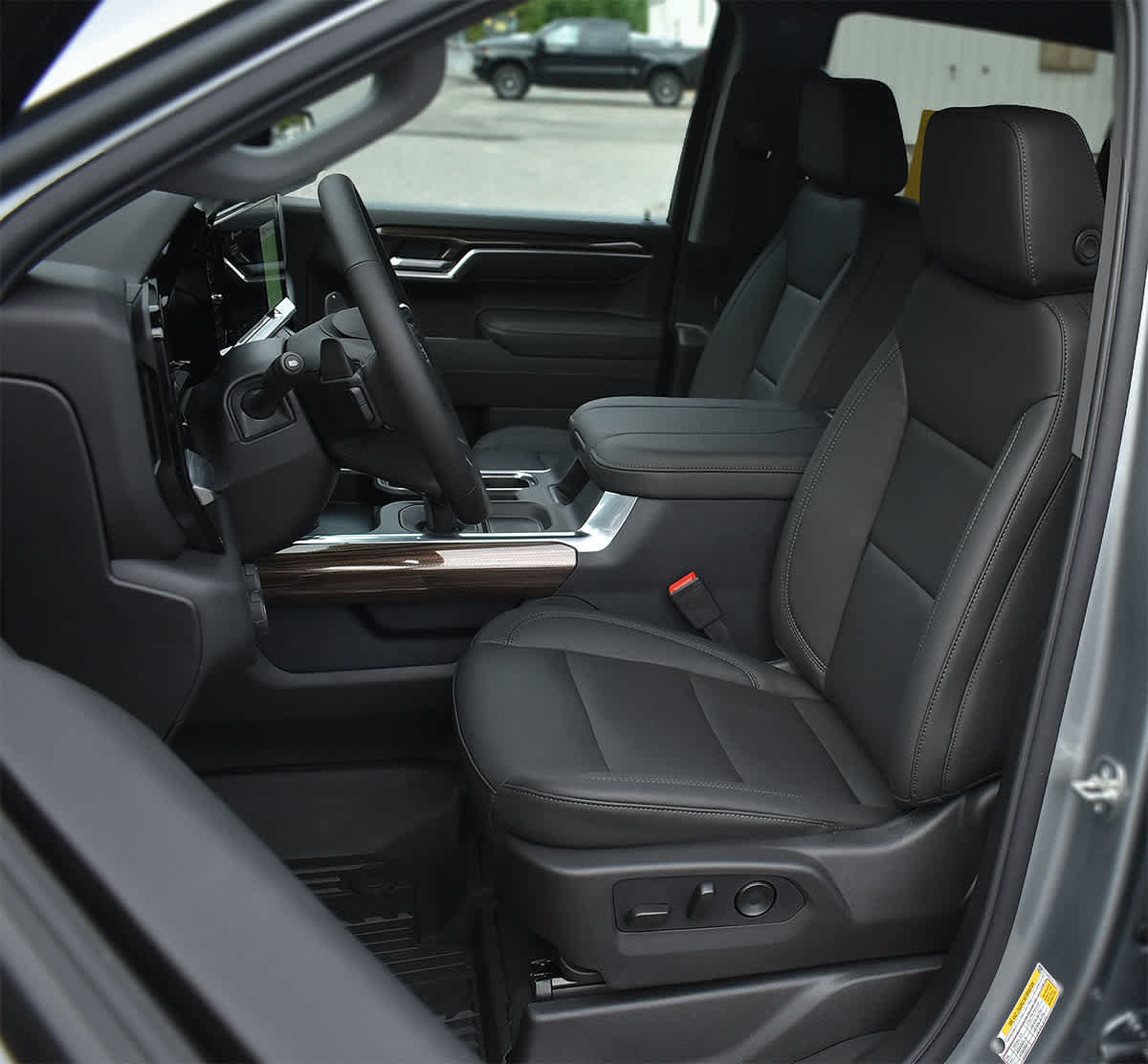 New 2026 Chevrolet Silverado 1500 RST w/ RST All Star Premium Package AWD/4WD image 9
