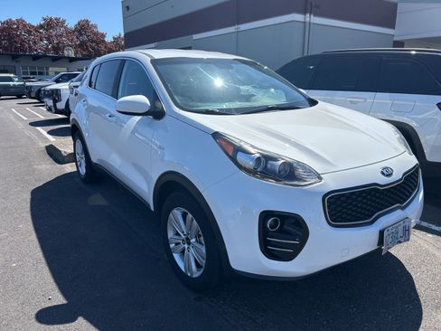 Used 2019 Kia Sportage LX AWD/4WD image 2