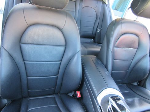 Used 2015 Mercedes-Benz C 300 Sedan image 29