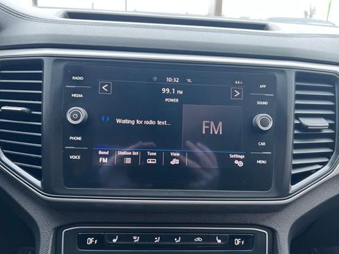 Used 2021 Volkswagen Atlas SE image 16