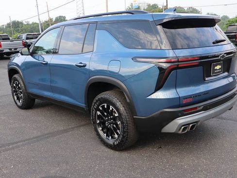 Used 2024 Chevrolet Traverse Z71 image 36