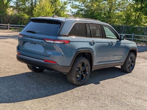New 2026 Jeep Grand Cherokee Limited AWD/4WD image 3