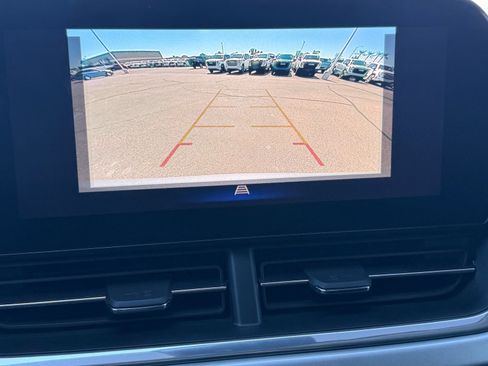 Used 2025 Chevrolet Trax LT w/ Driver Confidence Package image 24