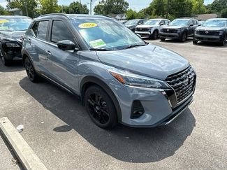 Used 2022 Nissan Kicks SR FWD video 1