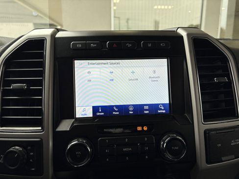 Used 2020 Ford F250 Lariat w/ Lariat Value Package AWD/4WD image 33