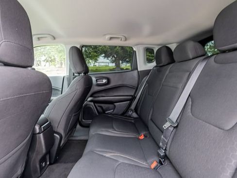 Used 2018 Jeep Compass Sport w/ Mopar Graphics Package FWD image 15