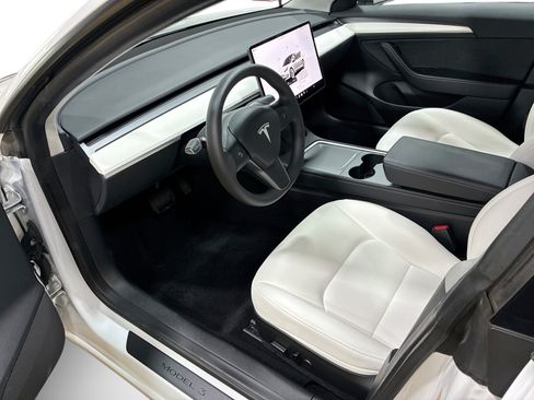 Certified 2023 Tesla Model 3 Standard Range RWD image 9