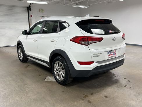 Used 2017 Hyundai Tucson SE Plus image 3
