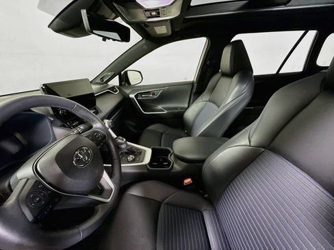 Certified 2025 Toyota RAV4 XSE w/ Advanced Technology Package AWD/4WD image 18
