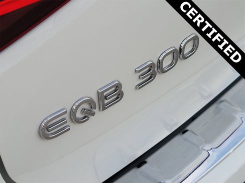 Certified 2022 Mercedes-Benz EQB 300 4MATIC image 13