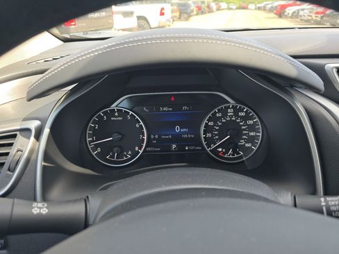 Certified 2024 Nissan Murano SV w/ SV Midnight Edition Package AWD/4WD image 17