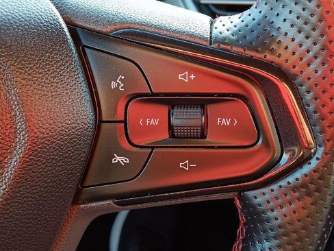 Used 2024 Chevrolet Trax RS w/ Driver Confidence Package image 18