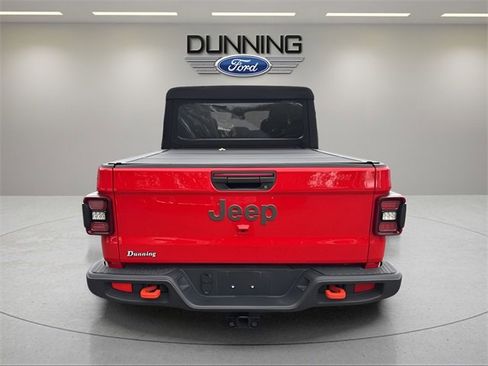 Used 2024 Jeep Gladiator Mojave w/ Technology Group image 3