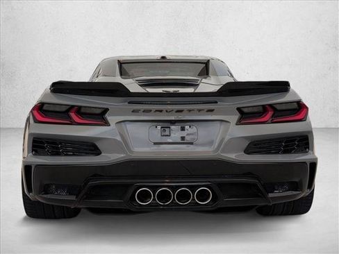Used 2024 Chevrolet Corvette Z06 RWD image 4