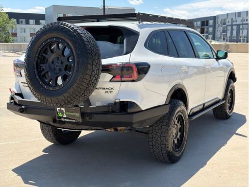 Used 2021 Subaru Outback Onyx Edition XT AWD/4WD image 8