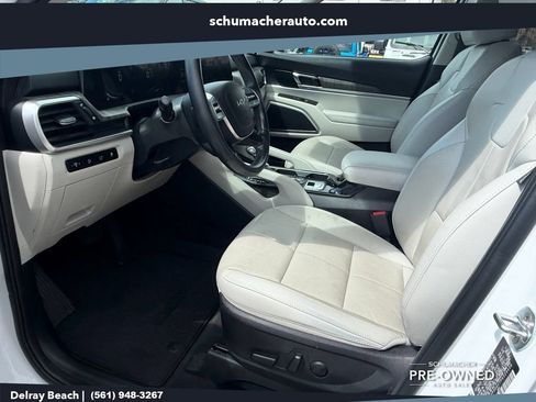 Used 2023 Kia Telluride EX w/ EX Captain's Chair Package AWD/4WD image 11