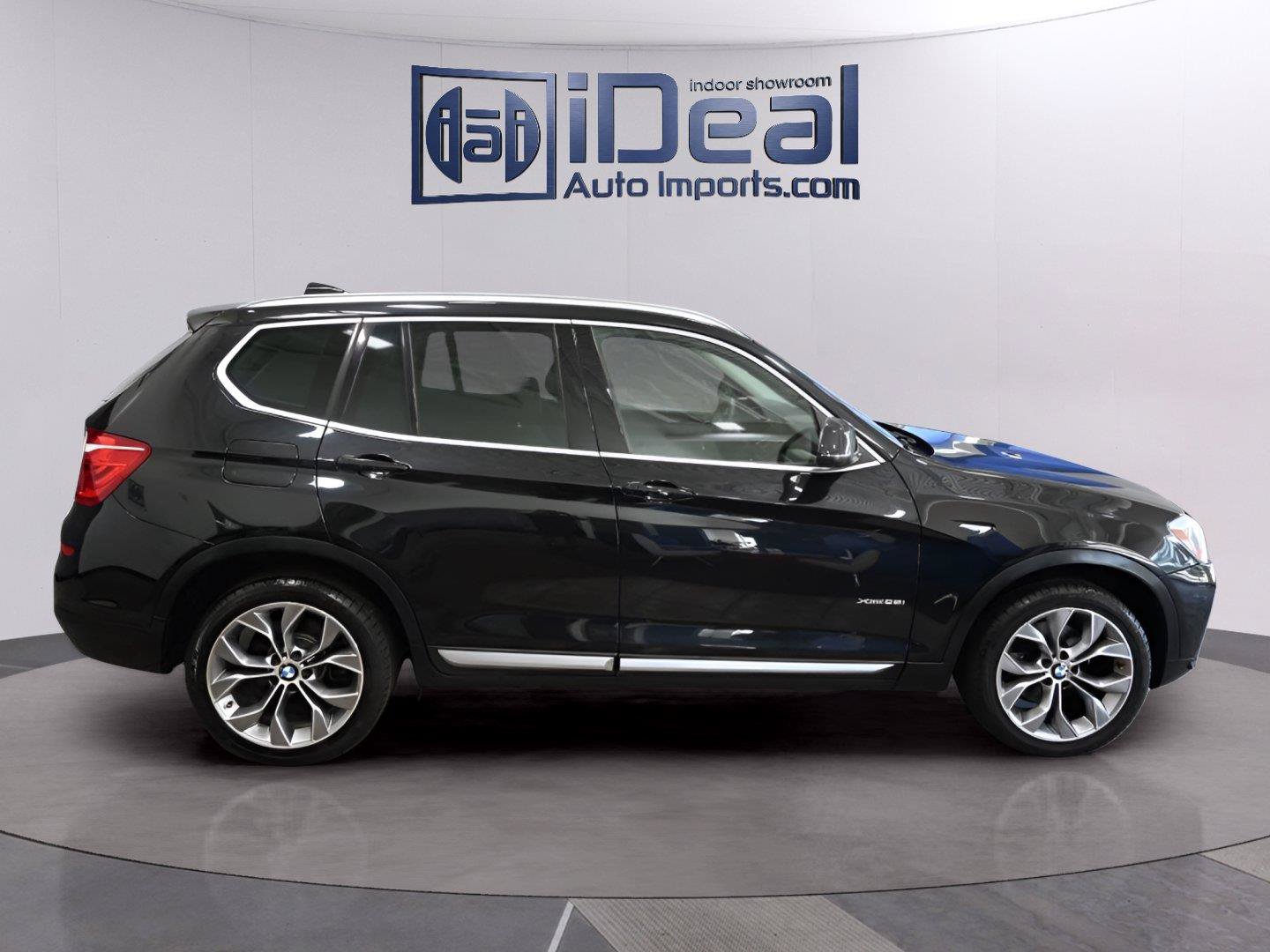 Used 2017 BMW X3 xDrive28i AWD/4WD image 6