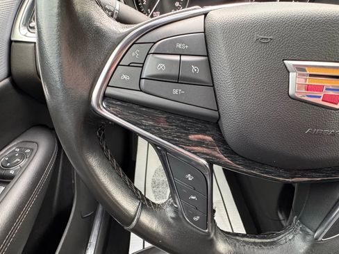 Used 2021 Cadillac XT5 Premium Luxury image 25