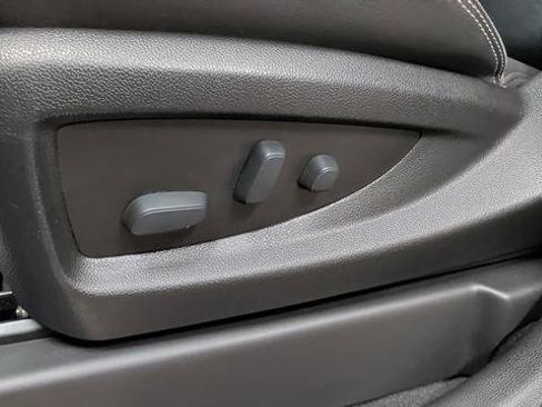 Used 2019 GMC Yukon Denali w/ Denali Ultimate Package AWD/4WD image 25
