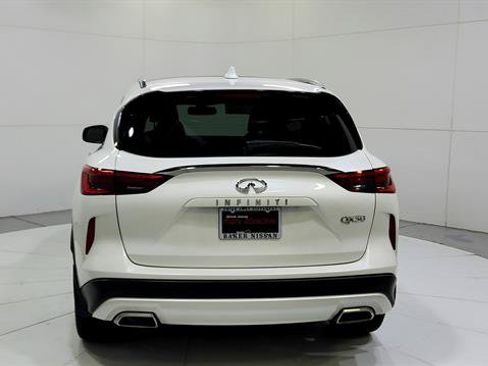 Used 2021 INFINITI QX50 Luxe w/ Appearance Package FWD image 7