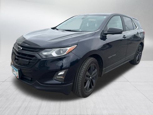 Used 2021 Chevrolet Equinox LT FWD image 2